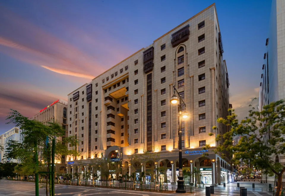فندق Golden Tulip Al Shakreen المدينة المنورة